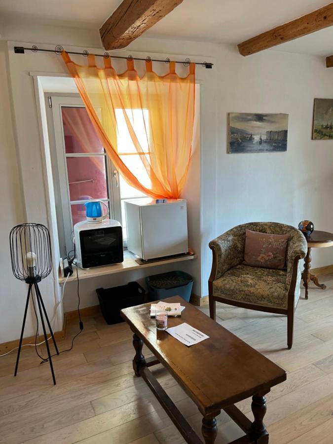Chambre Papillon Avec Acces Terasse La Neuveville Zewnętrze zdjęcie