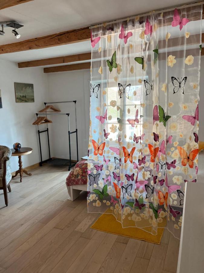 Chambre Papillon Avec Acces Terasse La Neuveville Zewnętrze zdjęcie
